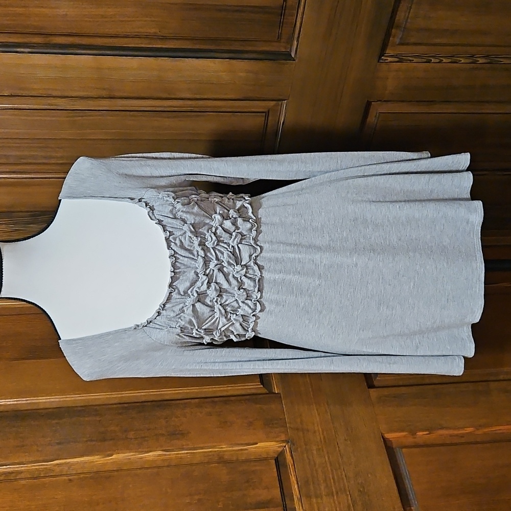 Willi Smith Long Sleeve Blouse Low Scoop Neck & Rutched Lettuce Trim Grey Small